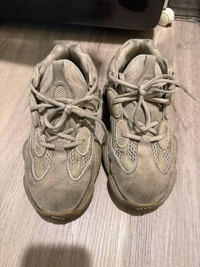 Adidas Yeezy 500